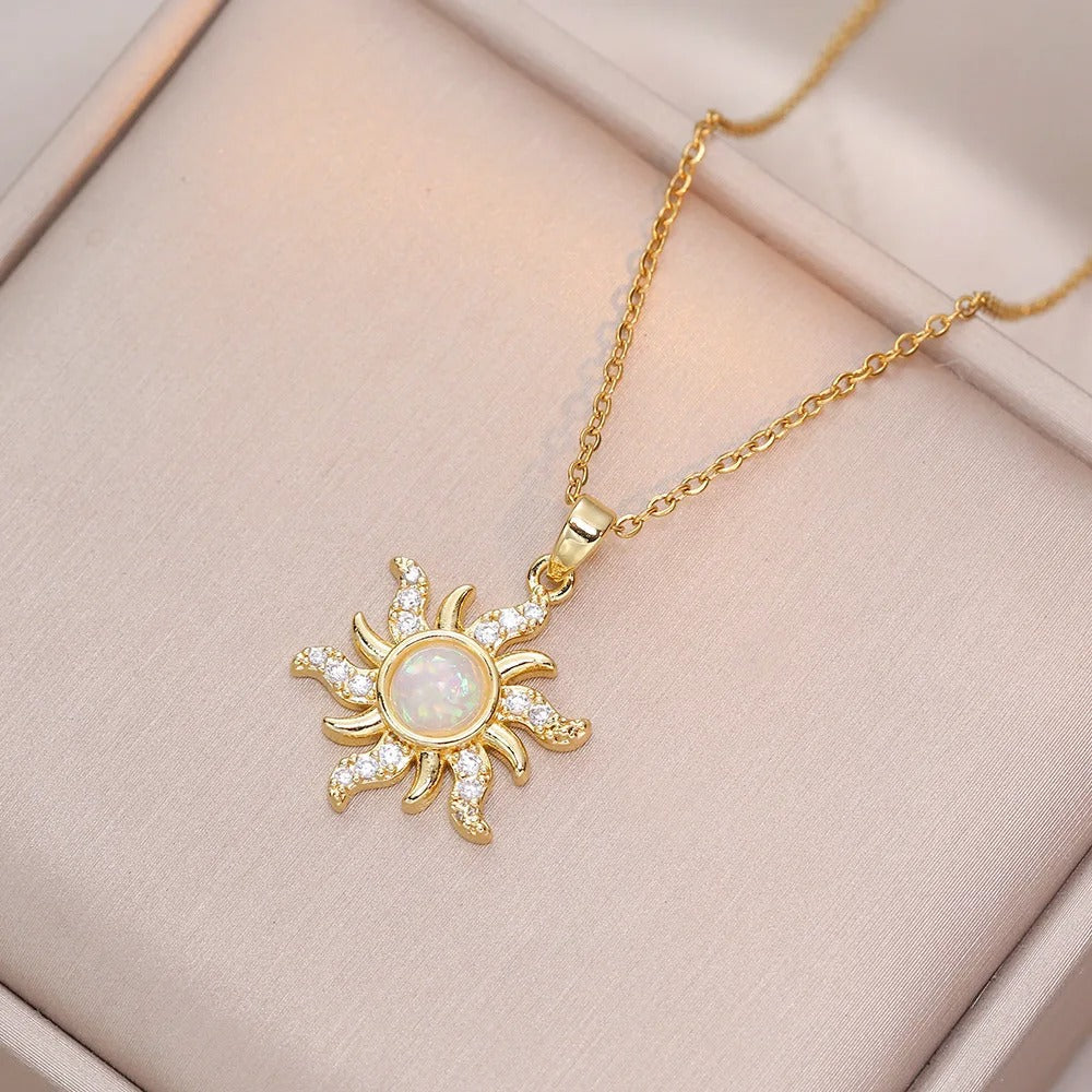 GARGANTILHA SOL CRAVEJADO BANHADA EM OURO 18K