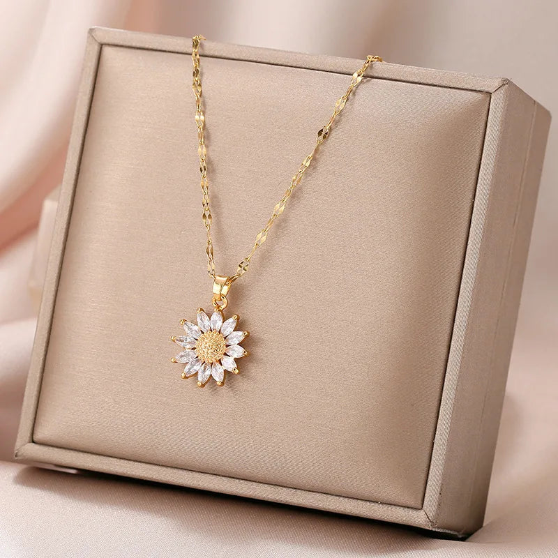 GARGANTILHA GIRASSOL BANHADO EM OURO 18K